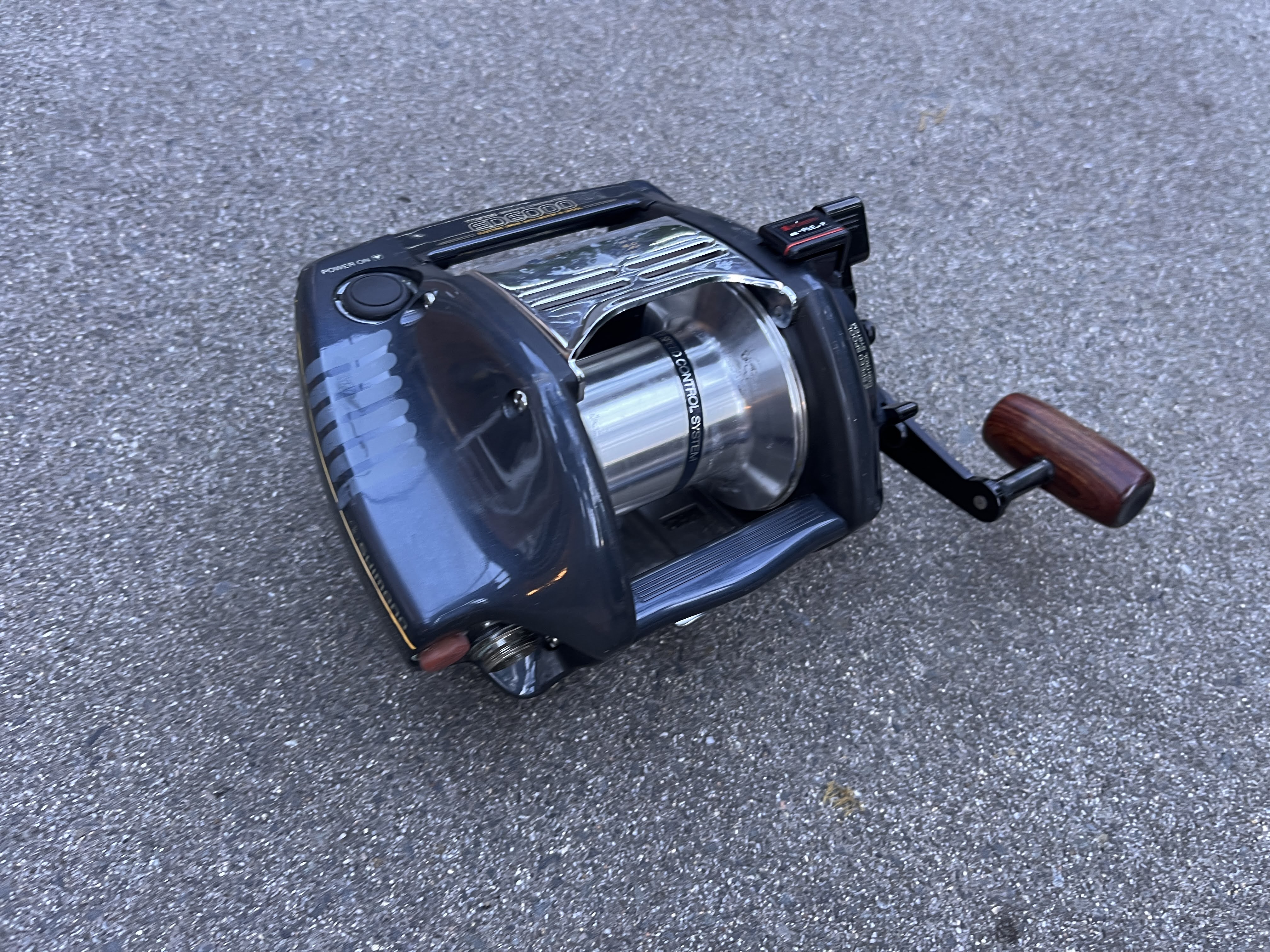 Photo 2 of Shimano SLS 6000ED